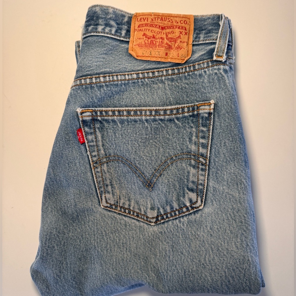 Vintage RARE Levi 501XX Jeans - Picture 4 of 7